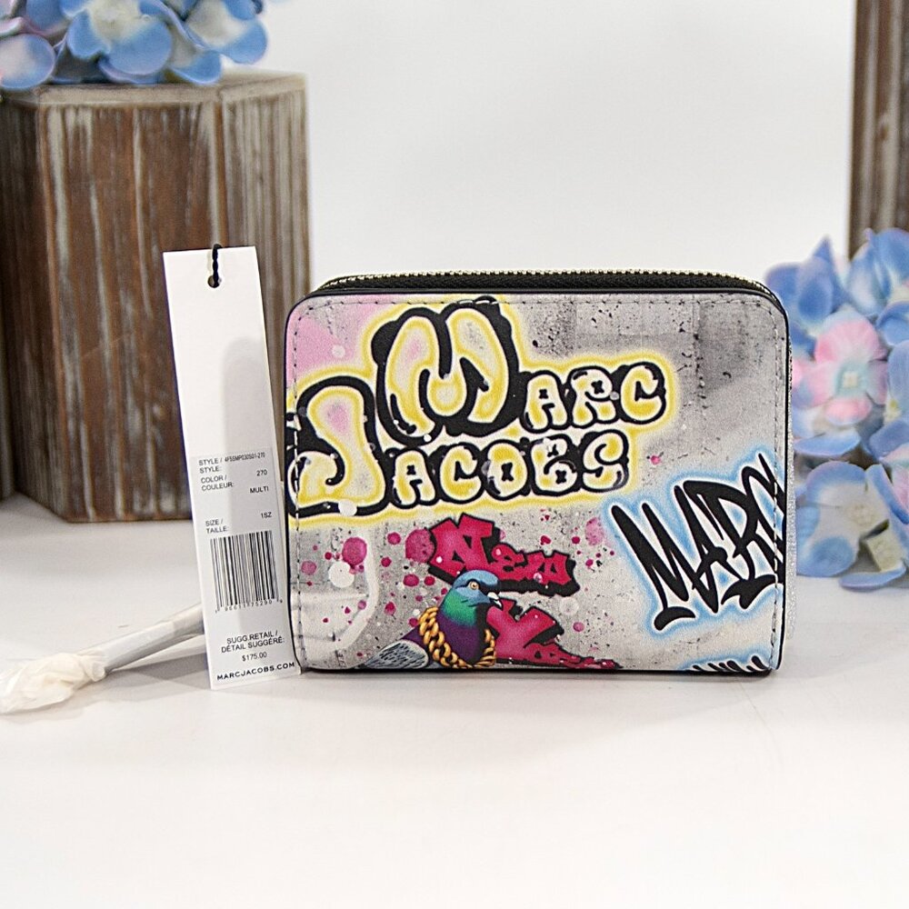 Marc Jacobs New York Graffiti Leather Logo Bifold Compact Wallet NWT